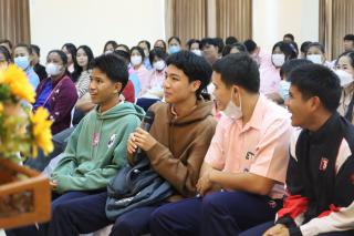 40. กิจกรรมเตรียมความพร้อมสู่โลกกว้างและสานสัมพันธ์สำหรับนักเรียนระดับชั้นมัธยมศึกษาปีที่ 4 โรงเรียนวัชรวิทยา