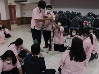 123. กิจกรรมเตรียมความพร้อมสู่โลกกว้างและสานสัมพันธ์สำหรับนักเรียนระดับชั้นมัธยมศึกษาปีที่ 4 โรงเรียนวัชรวิทยา