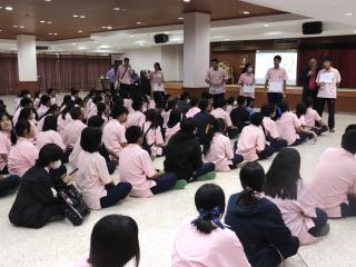 134. กิจกรรมเตรียมความพร้อมสู่โลกกว้างและสานสัมพันธ์สำหรับนักเรียนระดับชั้นมัธยมศึกษาปีที่ 4 โรงเรียนวัชรวิทยา