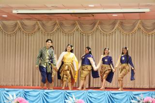 42. การแข่งขันการแสดง4ภาคของนักศึกษาการประถมศึกษา