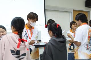 9. Day 2 English Cultural Exchange Camp