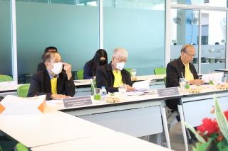 10. การติดตาม ตรวจสอบ และประเมินผลงานคณบดีคณะครุศาสตร์