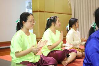 18. การแสดงพื้นบ้านของนักศึกษาภาษาไทย