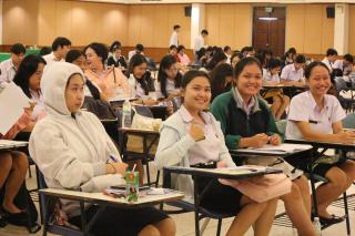 77. กิจกรรมเตรียมความพร้อมเพื่อการสอบรับใบอนุญาตประกอบวิชาชีพครู