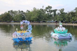 4. ลอยกระทงราชภัฏ ปีประจำปี2566 "เวียนมาถึงวันคอย ลอยละล่องท่องราชภัฏ"