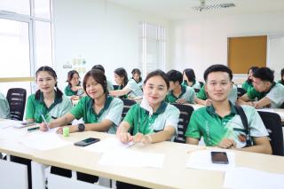 15. อบรมพัฒนาภาษาอังกฤษให้กับนักศึกษาวิทยาลัยเกษตรและเทคโนโลยีตาก