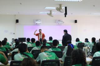 32. อบรมพัฒนาภาษาอังกฤษให้กับนักศึกษาวิทยาลัยเกษตรและเทคโนโลยีตาก