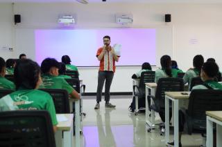 40. อบรมพัฒนาภาษาอังกฤษให้กับนักศึกษาวิทยาลัยเกษตรและเทคโนโลยีตาก