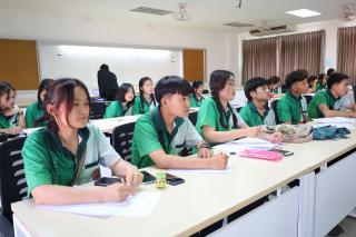 43. อบรมพัฒนาภาษาอังกฤษให้กับนักศึกษาวิทยาลัยเกษตรและเทคโนโลยีตาก