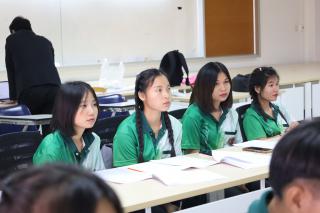 45. อบรมพัฒนาภาษาอังกฤษให้กับนักศึกษาวิทยาลัยเกษตรและเทคโนโลยีตาก
