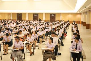 10. กิจกรรมปฐมนิเทศพัฒนาทักษะด้านภาษาอังกฤษ สำหรับนักศึกษาครู