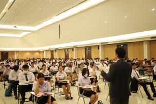 32. กิจกรรมปฐมนิเทศพัฒนาทักษะด้านภาษาอังกฤษ สำหรับนักศึกษาครู
