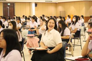 40. กิจกรรมปฐมนิเทศพัฒนาทักษะด้านภาษาอังกฤษ สำหรับนักศึกษาครู