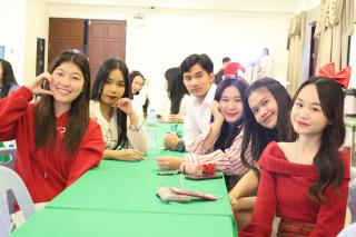 16. กิจกรรมวันคริสต์มาส โปรแกรมวิชาภาษาอังกฤษ "Christmas in wonderland"