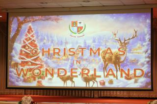 24. กิจกรรมวันคริสต์มาส โปรแกรมวิชาภาษาอังกฤษ "Christmas in wonderland"