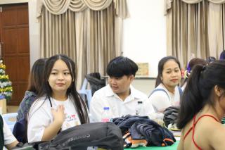 32. กิจกรรมวันคริสต์มาส โปรแกรมวิชาภาษาอังกฤษ "Christmas in wonderland"