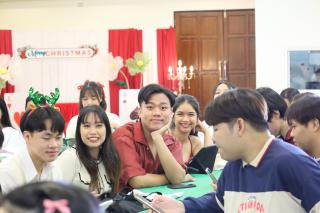 36. กิจกรรมวันคริสต์มาส โปรแกรมวิชาภาษาอังกฤษ "Christmas in wonderland"