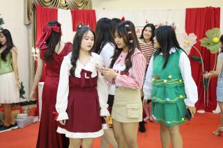 133. กิจกรรมวันคริสต์มาส โปรแกรมวิชาภาษาอังกฤษ "Christmas in wonderland"
