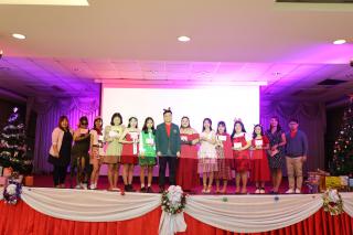 219. กิจกรรมวันคริสต์มาส โปรแกรมวิชาภาษาอังกฤษ "Christmas in wonderland"
