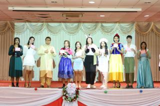 236. กิจกรรมวันคริสต์มาส โปรแกรมวิชาภาษาอังกฤษ "Christmas in wonderland"