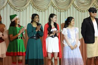 272. กิจกรรมวันคริสต์มาส โปรแกรมวิชาภาษาอังกฤษ "Christmas in wonderland"