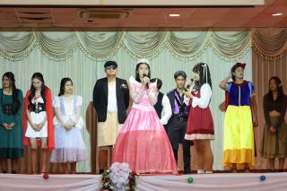 280. กิจกรรมวันคริสต์มาส โปรแกรมวิชาภาษาอังกฤษ "Christmas in wonderland"