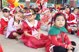 23. กิจกรรมวันคริสต์มาสและสวัสดีปีใหม่ โรงเรียนอนุบาลราชภัฏฯ