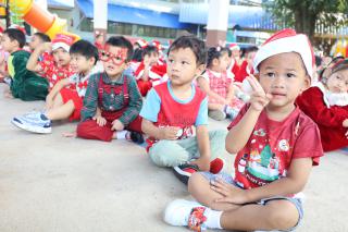 32. กิจกรรมวันคริสต์มาสและสวัสดีปีใหม่ โรงเรียนอนุบาลราชภัฏฯ