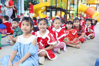 54. กิจกรรมวันคริสต์มาสและสวัสดีปีใหม่ โรงเรียนอนุบาลราชภัฏฯ