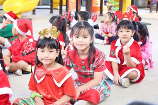 55. กิจกรรมวันคริสต์มาสและสวัสดีปีใหม่ โรงเรียนอนุบาลราชภัฏฯ