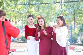 96. กิจกรรมวันคริสต์มาสและสวัสดีปีใหม่ โรงเรียนอนุบาลราชภัฏฯ
