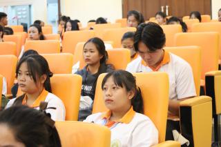 24. กิจกรรมการแข่งขันตอบปัญหาสังคม
