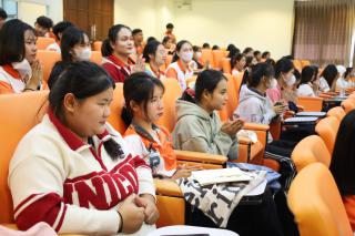 30. กิจกรรมการแข่งขันตอบปัญหาสังคม