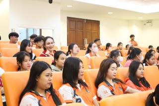 31. กิจกรรมการแข่งขันตอบปัญหาสังคม