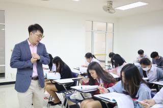 153. Day 1 โครงการพัฒนาทักษะด้านภาษาอังกฤษ สำหรับนักศึกษาครู