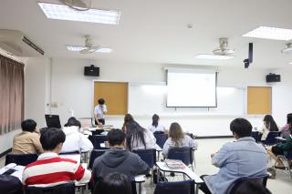 192. Day 1 โครงการพัฒนาทักษะด้านภาษาอังกฤษ สำหรับนักศึกษาครู