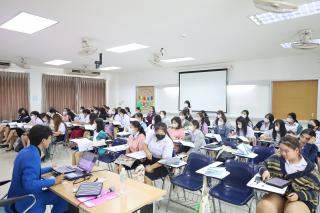 236. Day 1 โครงการพัฒนาทักษะด้านภาษาอังกฤษ สำหรับนักศึกษาครู