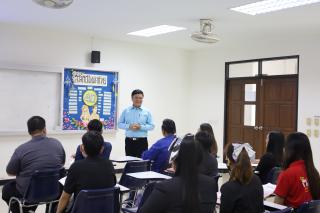 13. ตรวจเยี่ยมการเรียนการสอนนักศึกษาหลักสูตรประกาศนียบัตรบัณฑิต สาขาวิชาชีพครู