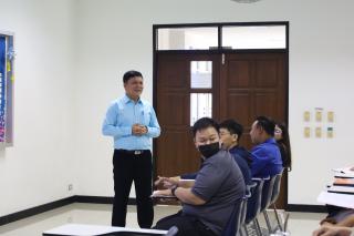 16. ตรวจเยี่ยมการเรียนการสอนนักศึกษาหลักสูตรประกาศนียบัตรบัณฑิต สาขาวิชาชีพครู