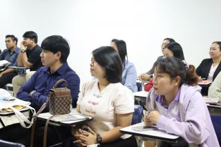 29. ตรวจเยี่ยมการเรียนการสอนนักศึกษาหลักสูตรประกาศนียบัตรบัณฑิต สาขาวิชาชีพครู