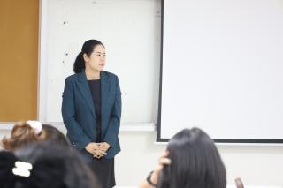 31. ตรวจเยี่ยมการเรียนการสอนนักศึกษาหลักสูตรประกาศนียบัตรบัณฑิต สาขาวิชาชีพครู