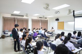 10. Day 2 โครงการพัฒนาทักษะด้านภาษาอังกฤษ สำหรับนักศึกษาครู