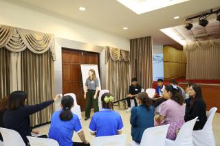 43. กิจกรรมอบรมเชิงปฏิบัติการโครงการภาษาอังกฤษสื่อสารสำหรับครูในศตวรรษที่ 21