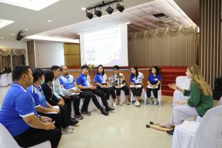 94. กิจกรรมอบรมเชิงปฏิบัติการโครงการภาษาอังกฤษสื่อสารสำหรับครูในศตวรรษที่ 21