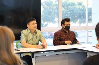 1. ประชุมทีมวิทยากรอบรมภาษาอังกฤษสำหรับครูและนักศึกษา