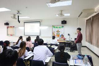 100. โครงการพัฒนาทักษะด้านภาษาอังกฤษ สำหรับนักศึกษาครู ชั้นปีที่ 3