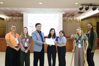 67. กิจกรรมอบรมเชิงปฏิบัติการโครงการภาษาอังกฤษสื่อสารสำหรับครูในศตวรรษที่ 21