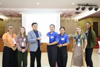 69. กิจกรรมอบรมเชิงปฏิบัติการโครงการภาษาอังกฤษสื่อสารสำหรับครูในศตวรรษที่ 21