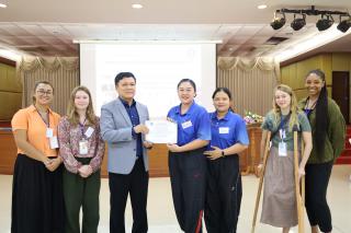 70. กิจกรรมอบรมเชิงปฏิบัติการโครงการภาษาอังกฤษสื่อสารสำหรับครูในศตวรรษที่ 21
