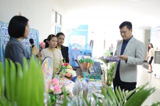135. การเสวนาเผยแพร่การเรียนรู้ถอดบทเรียนโครงการยกระดับโรงเรียนขนาดเล็ก